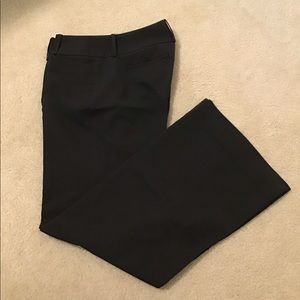 The Limited, drew fit size 4, black pinstripe